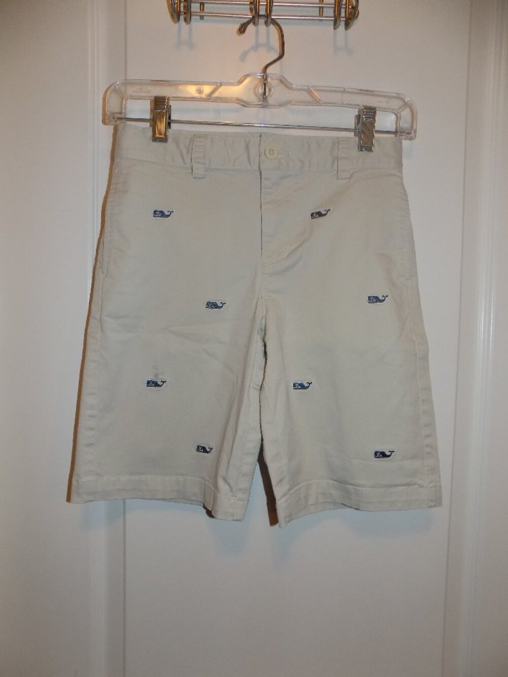 Boys VINEYARD VINES Embroidered Whale Shorts Sz 10 Light Khaki Adjustable